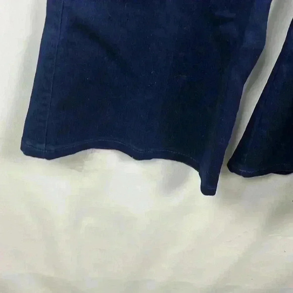 Fade to Blue Women’s Flare Jeans Dark Wash 6 Pockets  Button/Fly Front Trendy - Picture 3 of 11